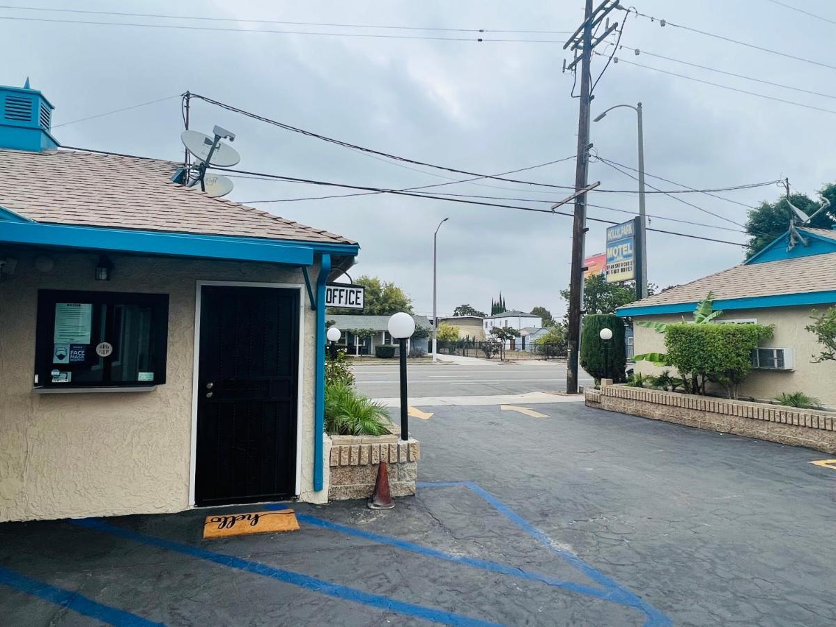 Holly Park Motel Near Lax Lennox Bagian luar foto
